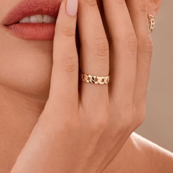 Brand new in box adjustable gold plated ring - Picture 2 of 9